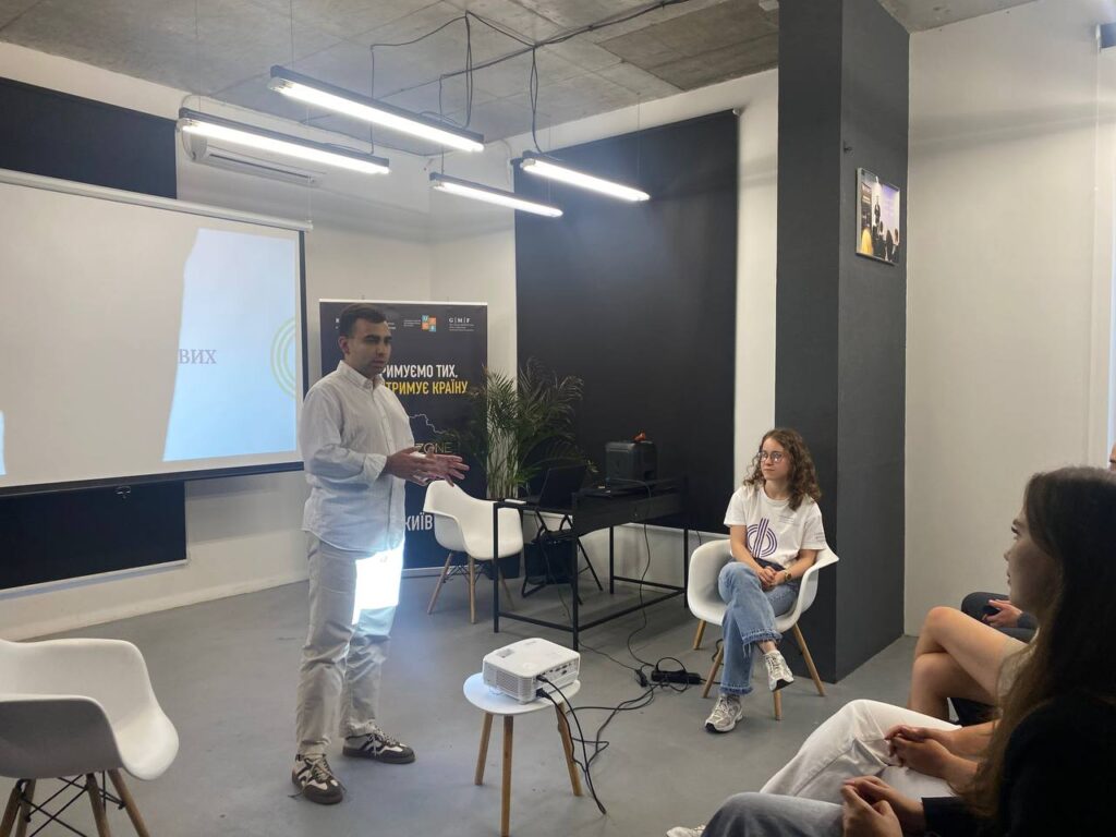 photo_2025-12-24_23-35-48