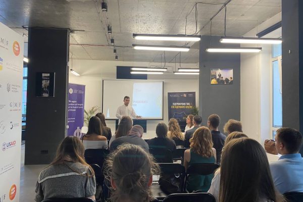 photo_2025-12-24_23-34-13